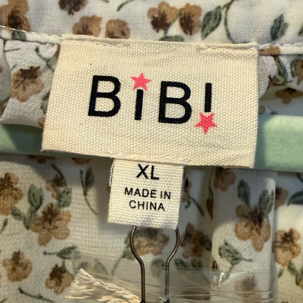 BiBi Beige and Brown Patterned Button Down Blouse… - image 4